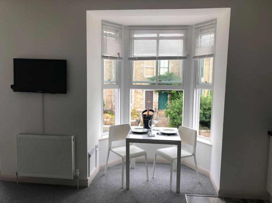 Newly Renovated Modern Studio Apartment Penzance Exterior photo
